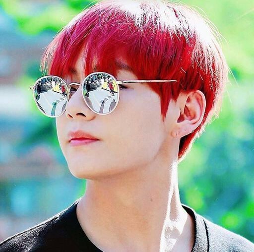 KIM TAEHYUNG x glasses | Taehyung Oficial 🐯 Amino