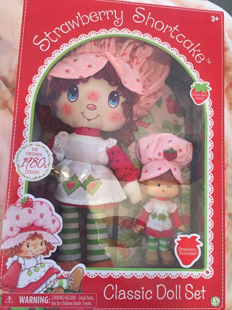 strawberry shortcake doll that smells like strawberries