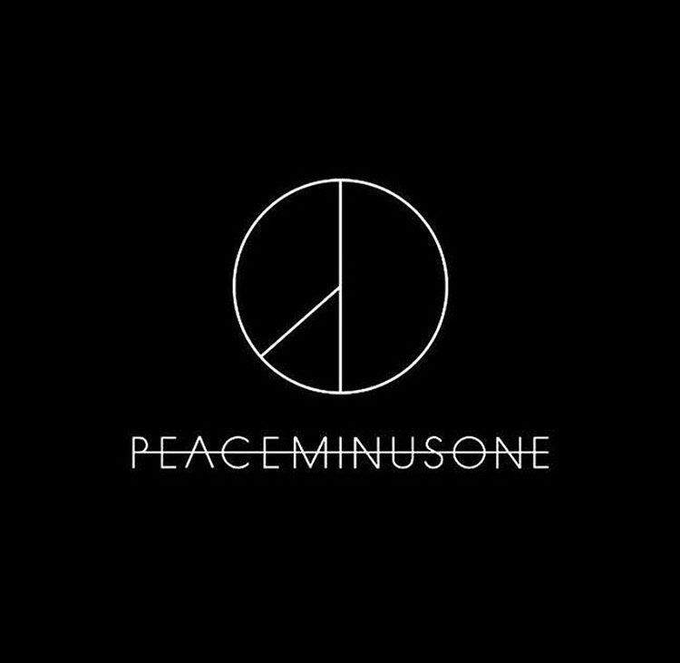المعنى الخفي وراء إسم [peaceminusone ] | K-POP كيبوب Amino
