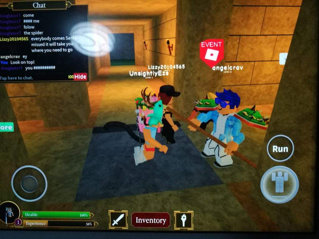With My New Friend Lizzy Maze Runner Roblox Amino - 