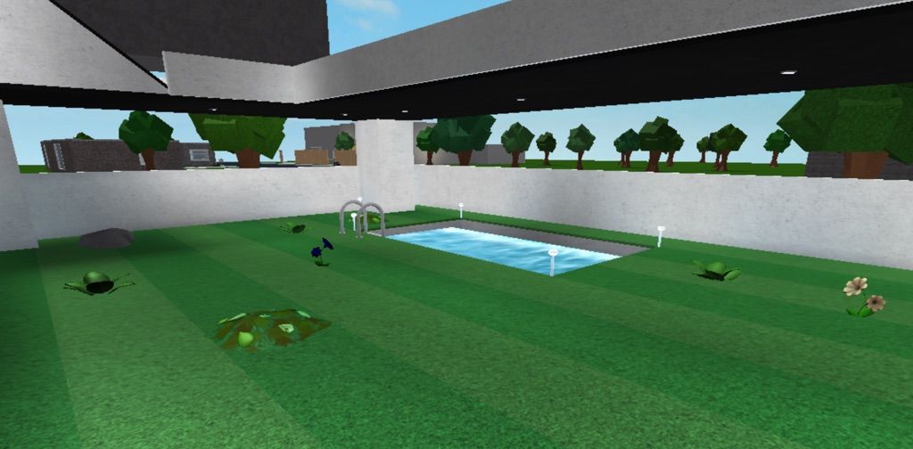 Resort Tour | Welcome to Bloxburg | Roblox Amino