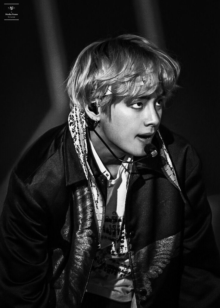 Taehyung B&W » On Stage [ Edits ] | ARMY's Amino