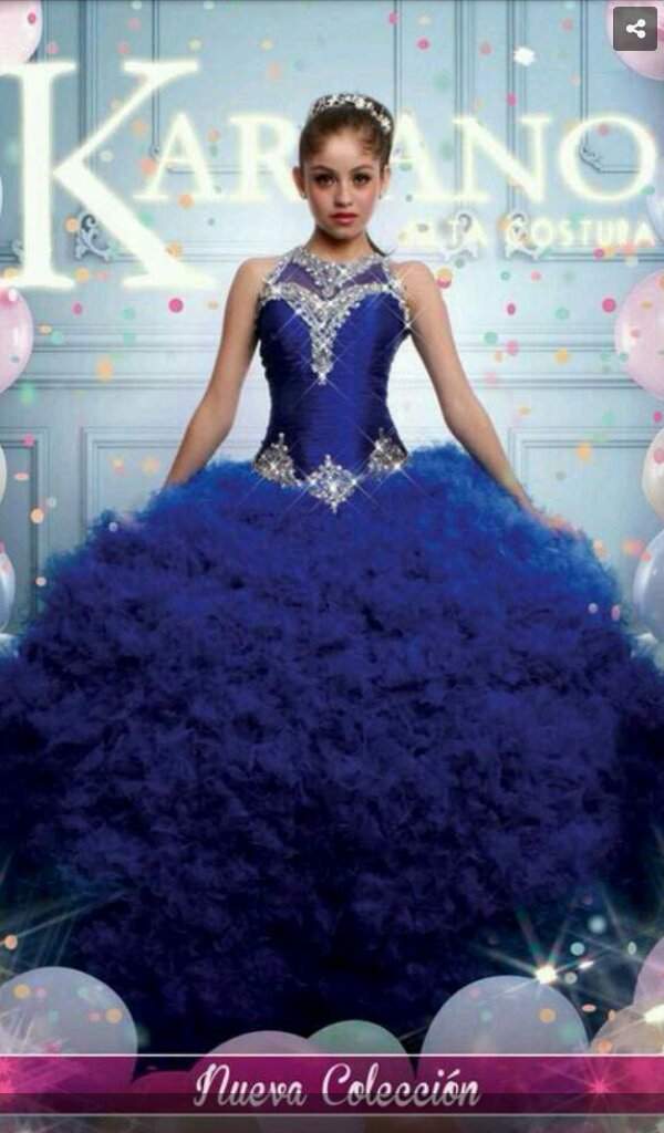 Karol Sevilla com maravilhosos vestidos!! | Disney Sou Luna Amino