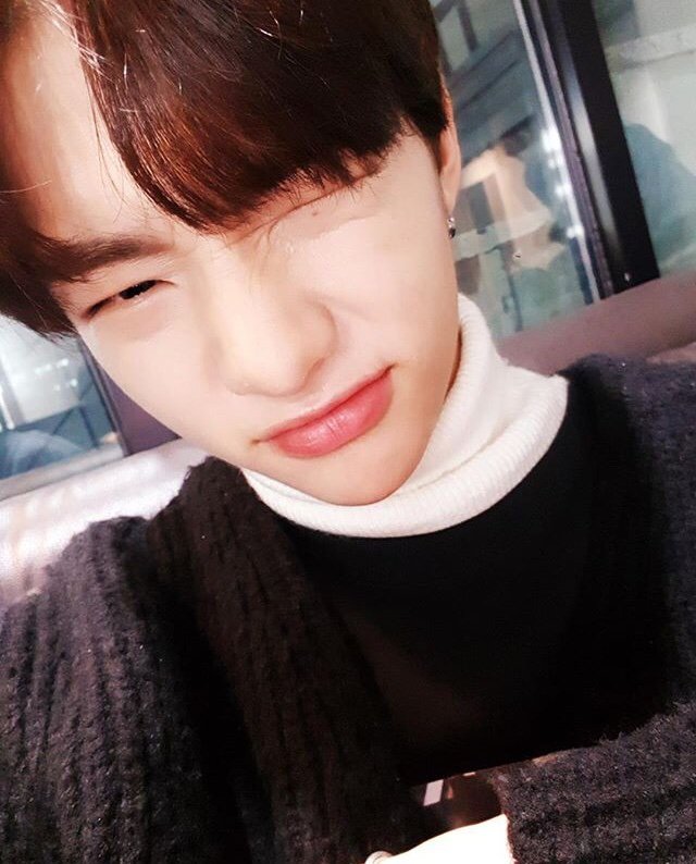 Hyunjin Instagram Update 180203 | Stray Kids Amino