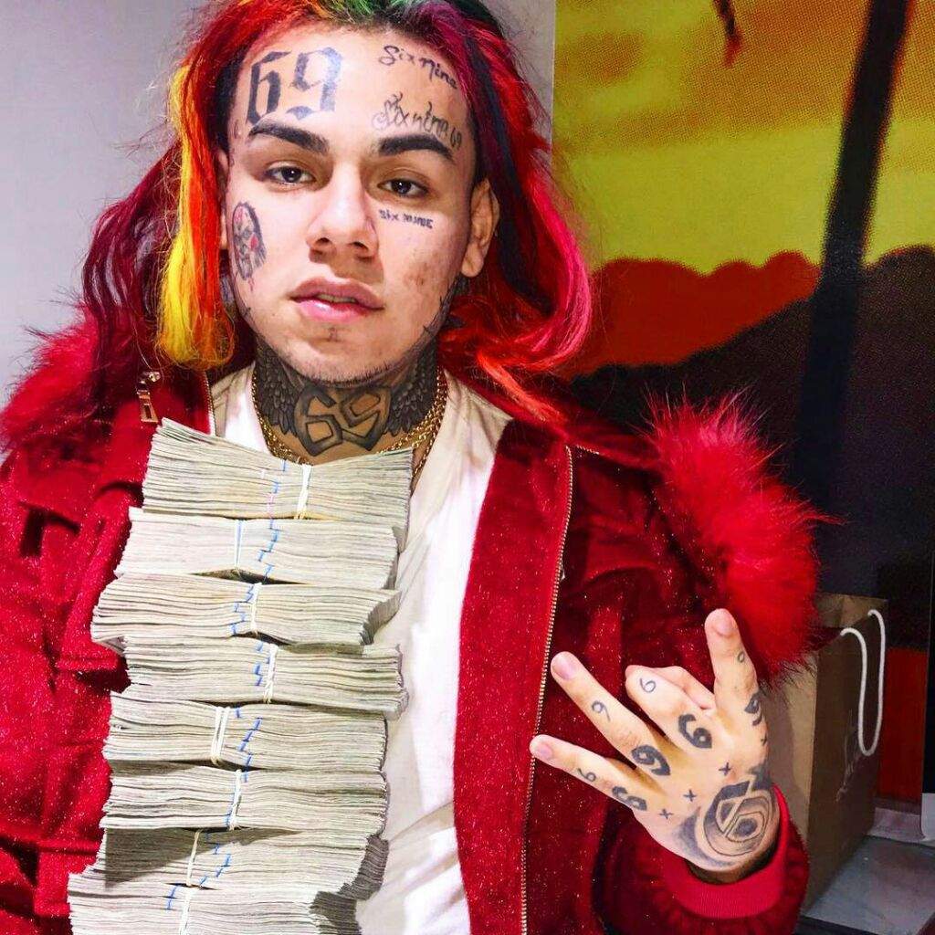 Рэпер 6ix9ine