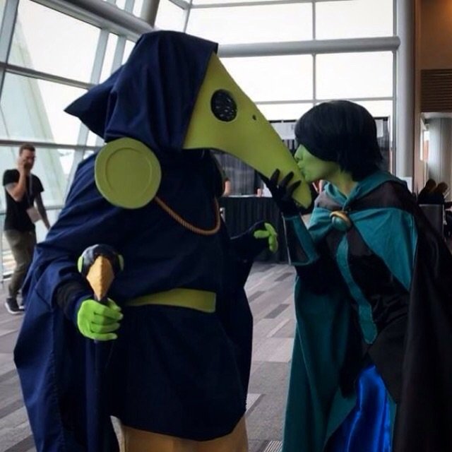 Just realized I never posted these con photos of Zeth and I as Plague Knigh...