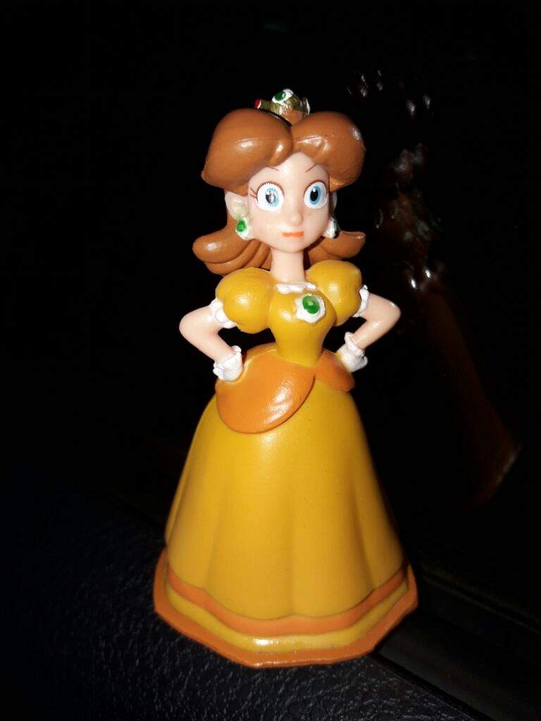 princess daisy figure