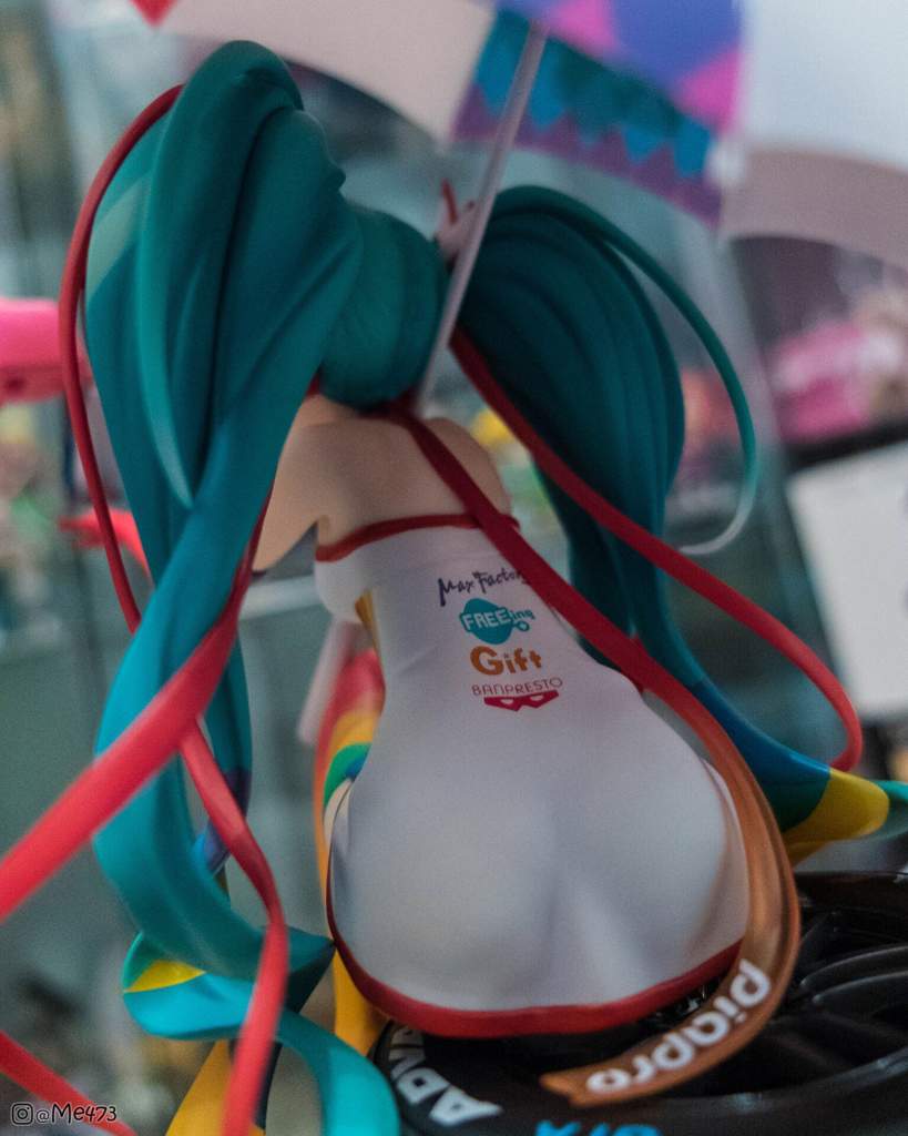 racing miku figurine