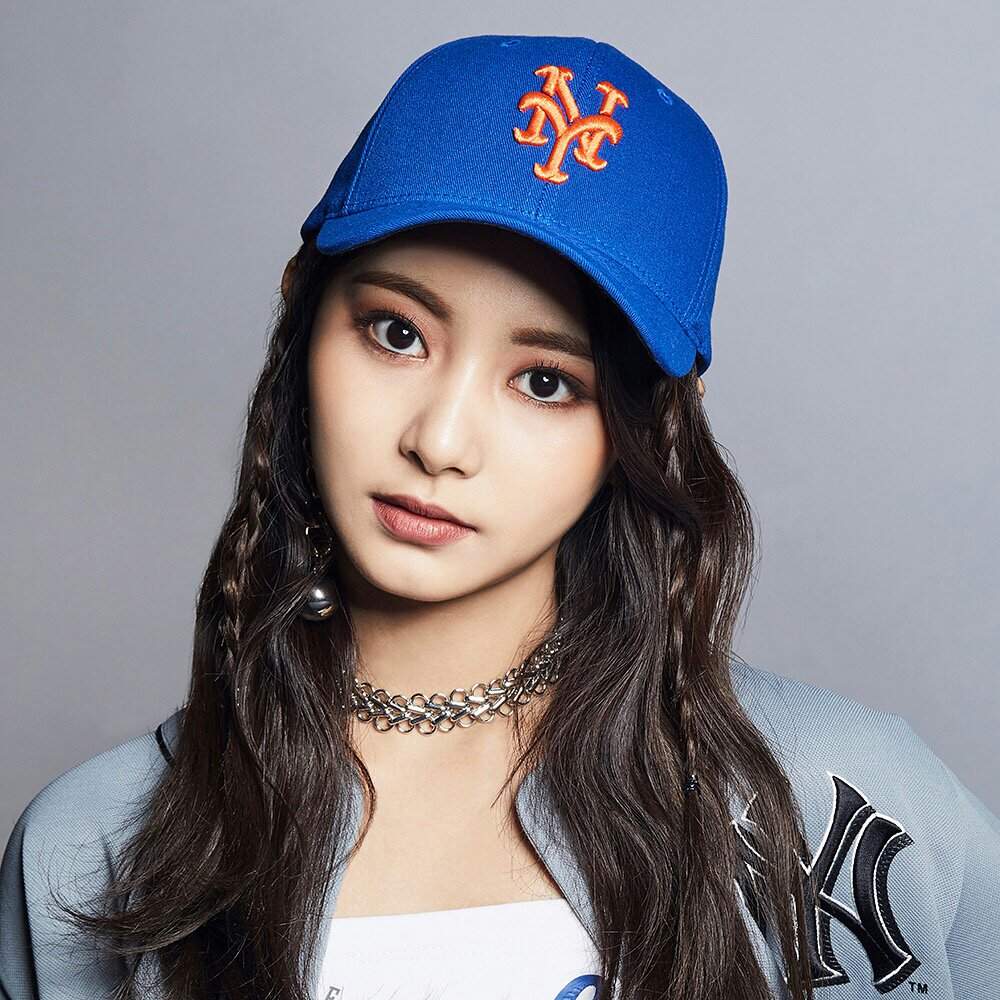 Twice X Mlb Korea Sana 트와이스 Amino