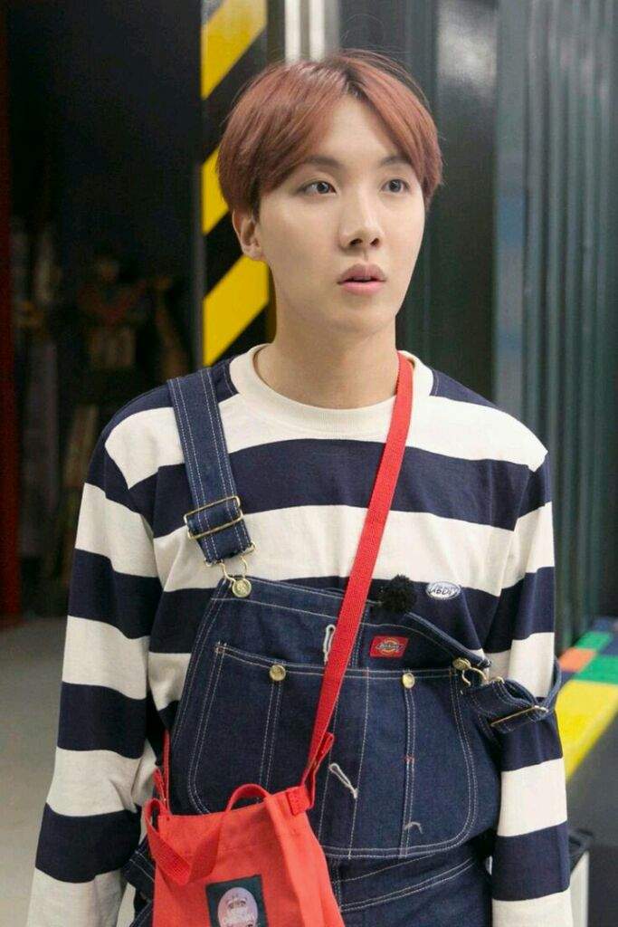 TOP 20 JUNG HO SEOK OFF STAGE FASHION | ARMY's Amino