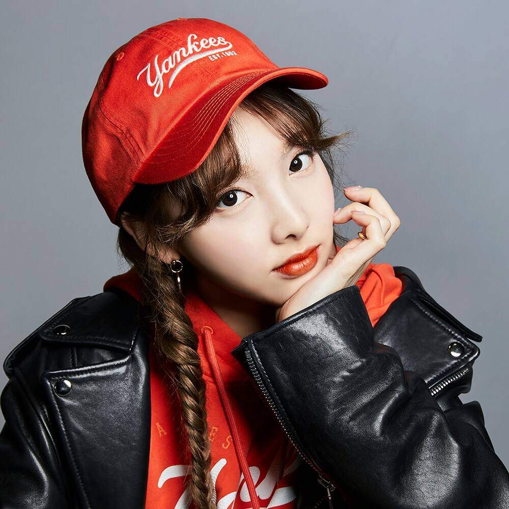 Nayeon Mlb Twice Twice 트와이스 ㅤ Amino