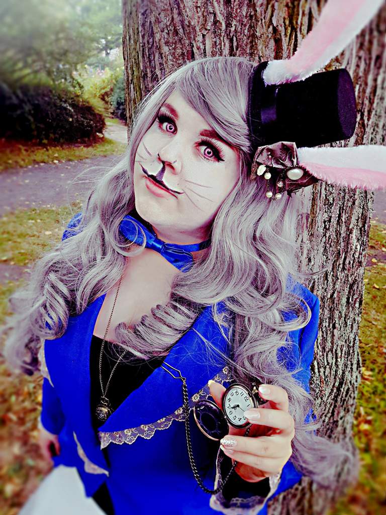 Alice In Wonderland White Rabbit Cosplay Amino