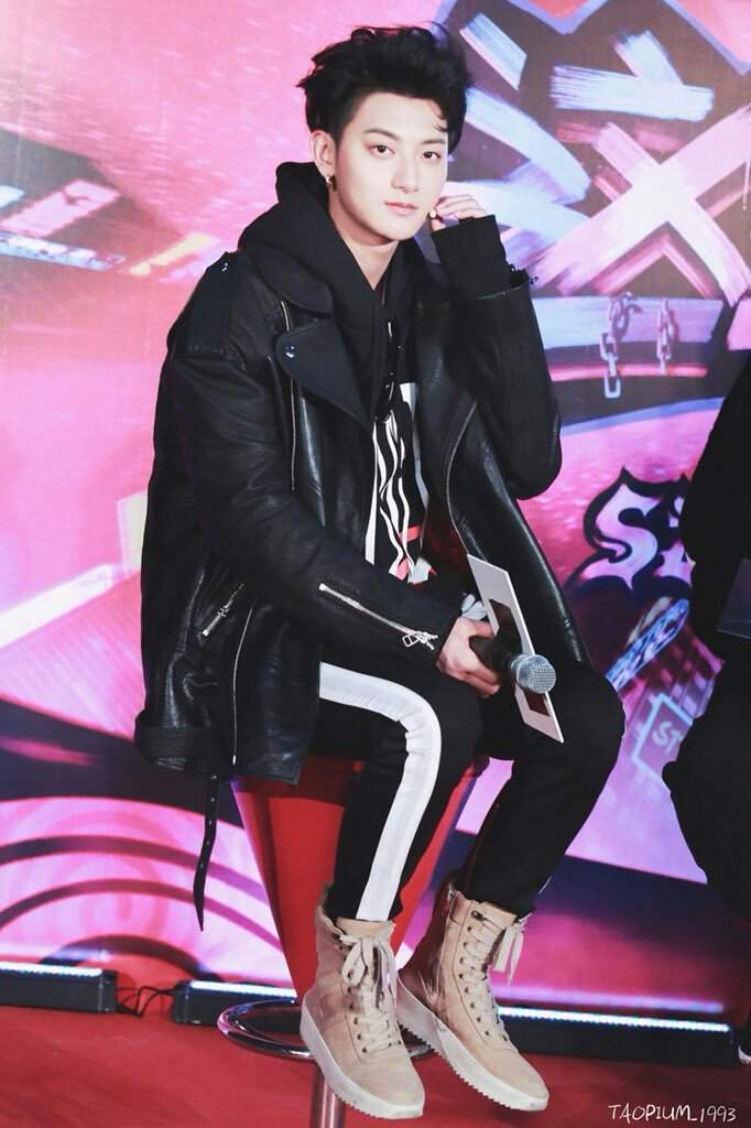 Good morning! ZTAO at the press conference of street dance of China. He ...