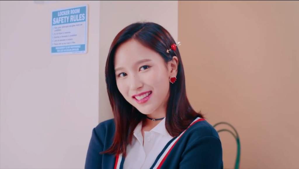 Brand New Girl: a Photobook in a MV | Twice (트와이스)ㅤ Amino