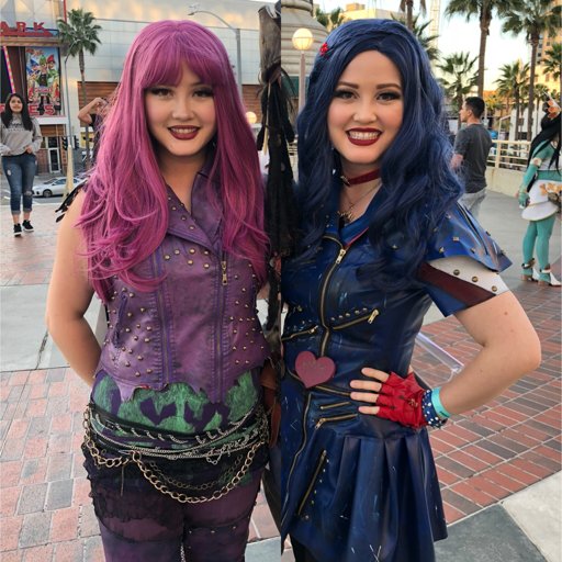 Mal and evie descendants 2 cosplay | Disney Descendants Amino