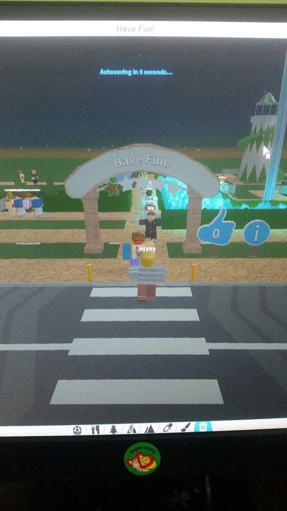 Playing Theme Park Tycoon 2 Roblox Amino - you wont believe this theme park theme park tycoon 2 in roblox