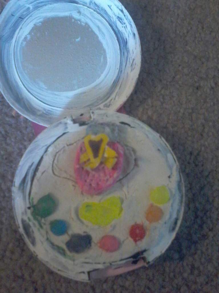 I made two glitter charms Glitter Force And Precure Amino