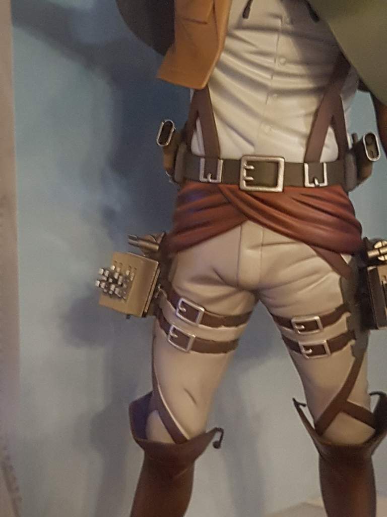 erwin attack on titan figure