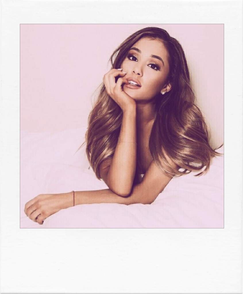 Ariana Grande Polaroids | Ariana Grande Amino