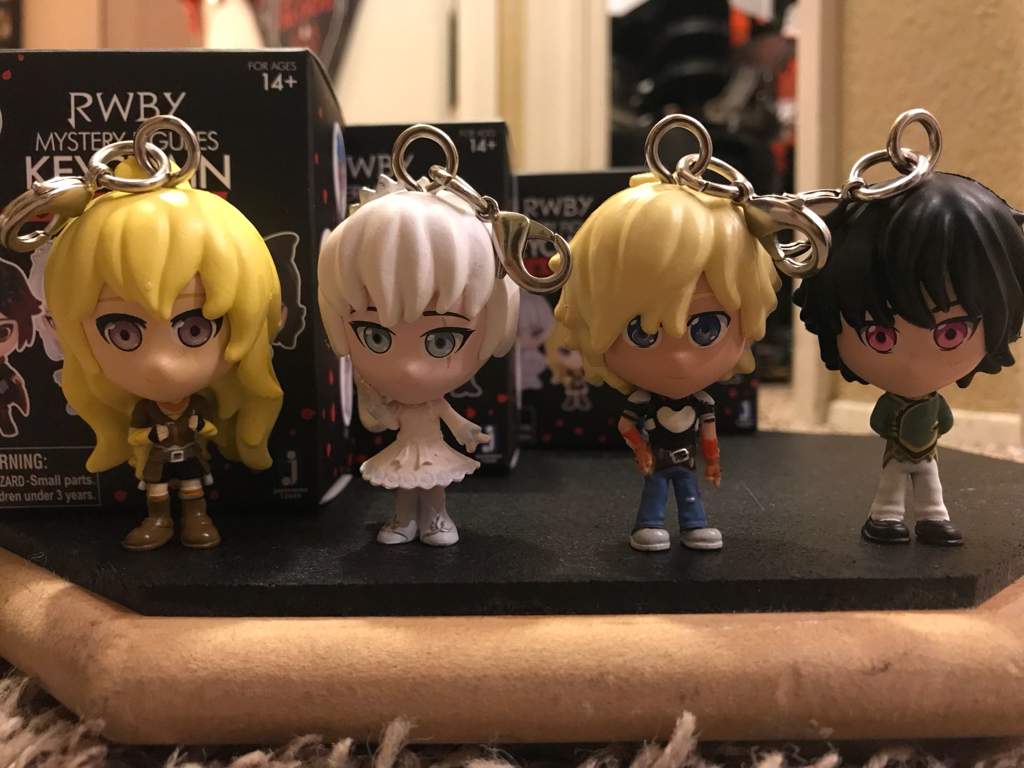 rwby mystery figures series 2