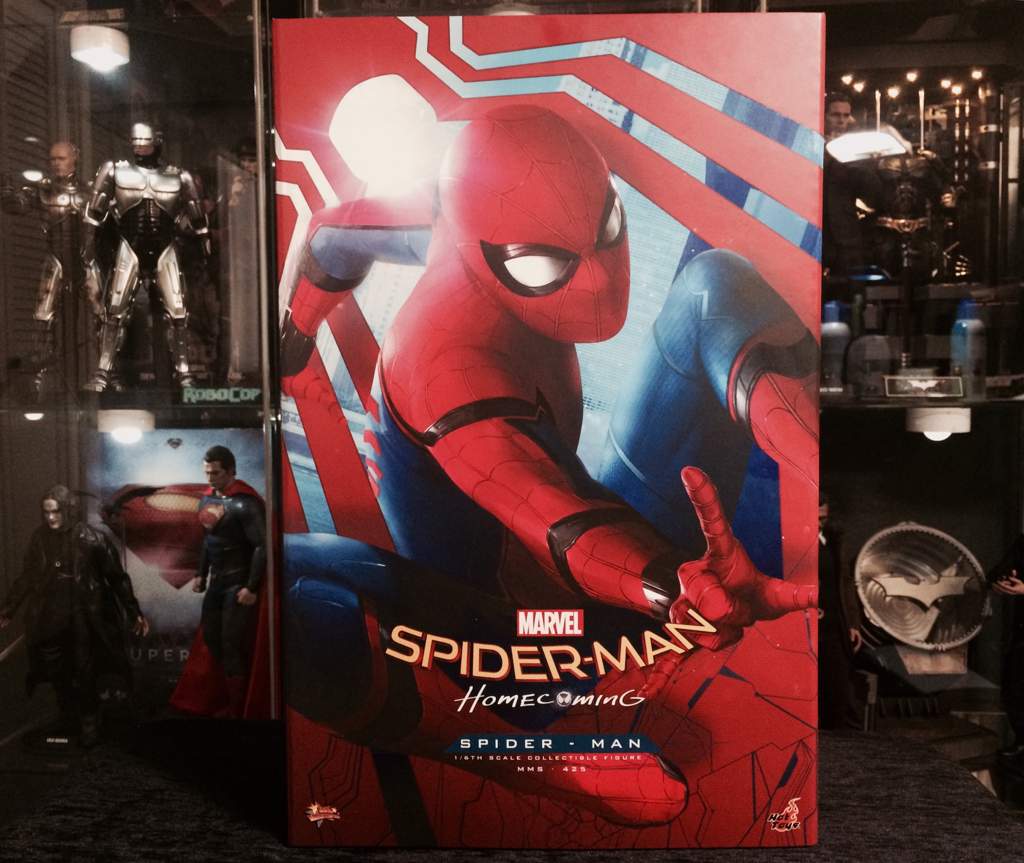 unboxing hot toys spider man homecoming