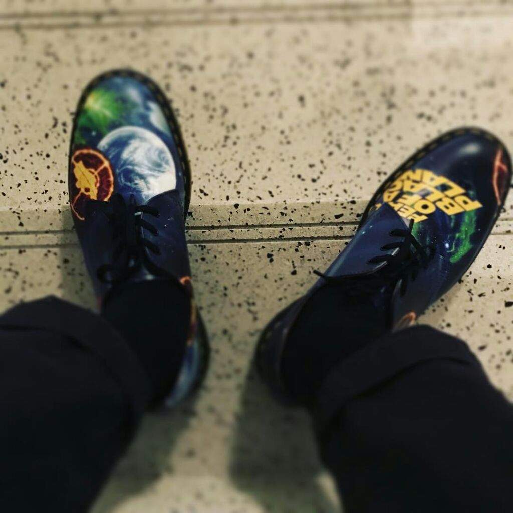 dr martens x supreme