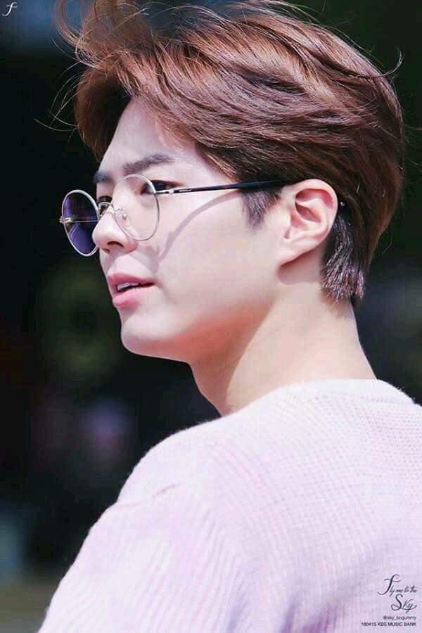 Park BoGum in glasses 😎 | K-Drama Amino