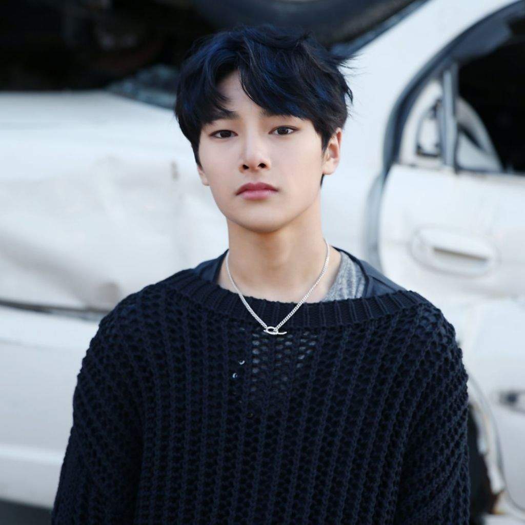 Чонин фото stray kids