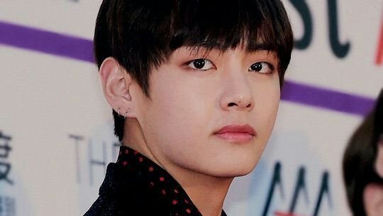 Kim Taehyung, black hair. What do u think??? | ARMY's Amino