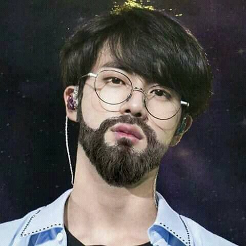 BTS con barba 😍 | ARMY's Amino Amino