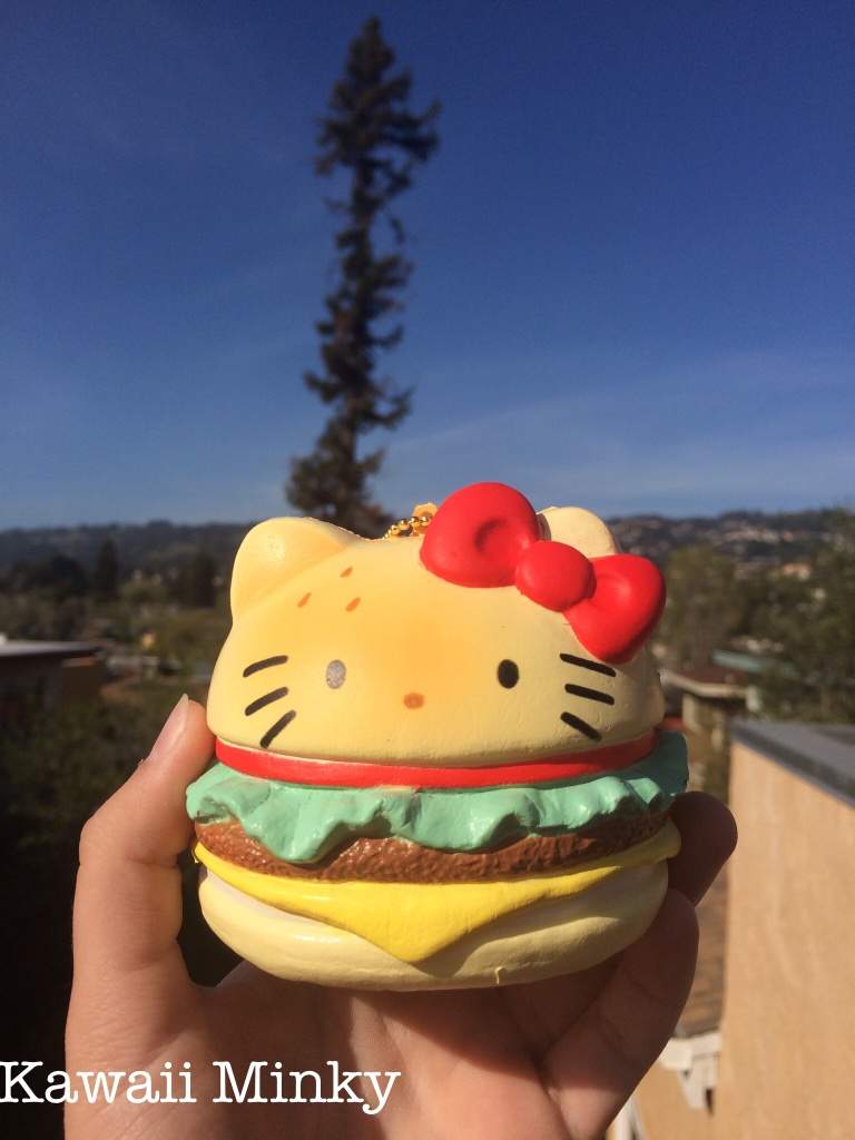 hello kitty burger squishy
