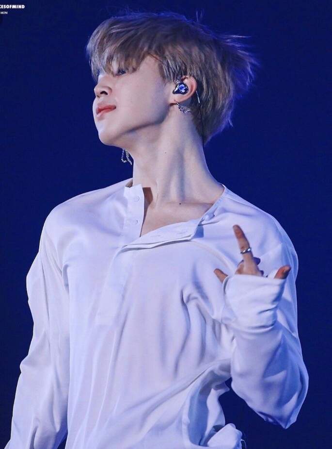 Just a Park Jimin collarbone appreciation post.(: | ARMY's Amino