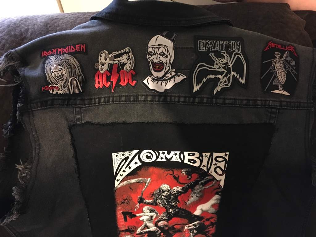 Vest Update Horror Amino I Added Five New Patches To The Top Back Of My Vest And A Kiss Army Patch Front Still Trying Figure Out What Else Add