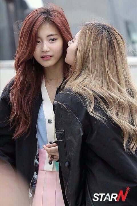 Twice Sana Tzuyu Satzu Twice íŠ¸ì™€ì´ìŠ¤ ã…¤ Amino