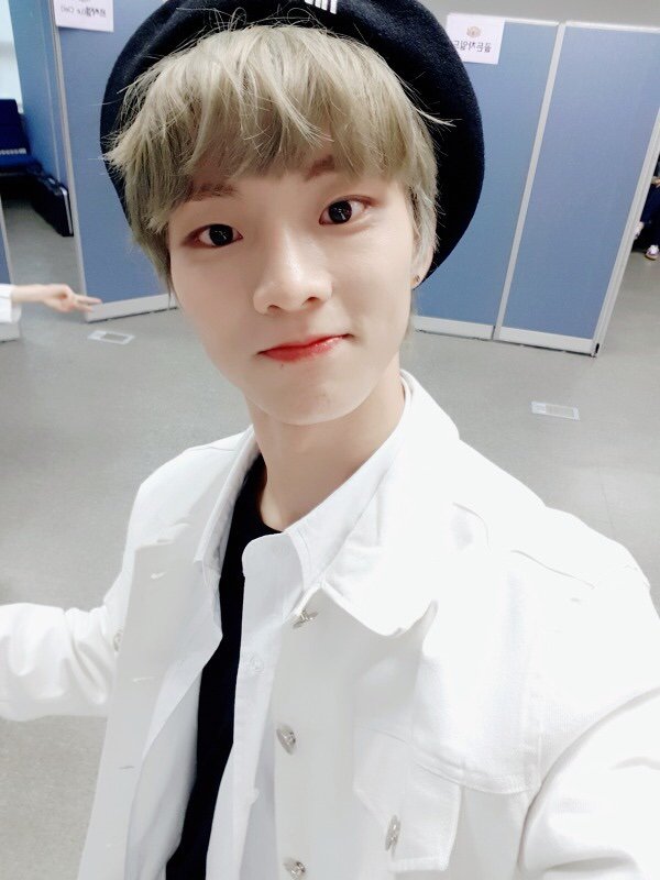 THE BOYZ FANCAFE SELCAS PT.02 (Cre.Ker Entertainment Permission to