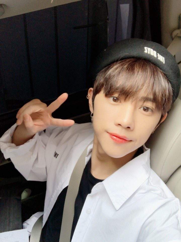 an unhelpful guide boyz kim sunwoo boyz amino an unhelpful guide boyz kim sunwoo boyz amino