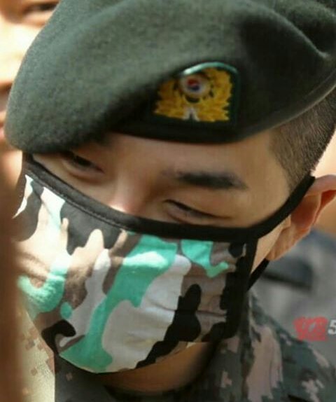 Taeyang Se Graduó Del Servicio Militar Bigbang ·amino· Amino