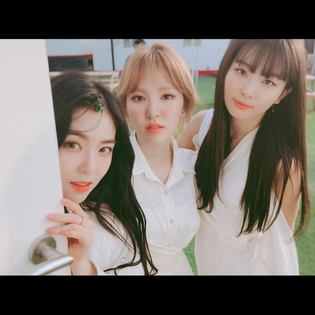 Red Velvet IG Updates | K-Pop Amino