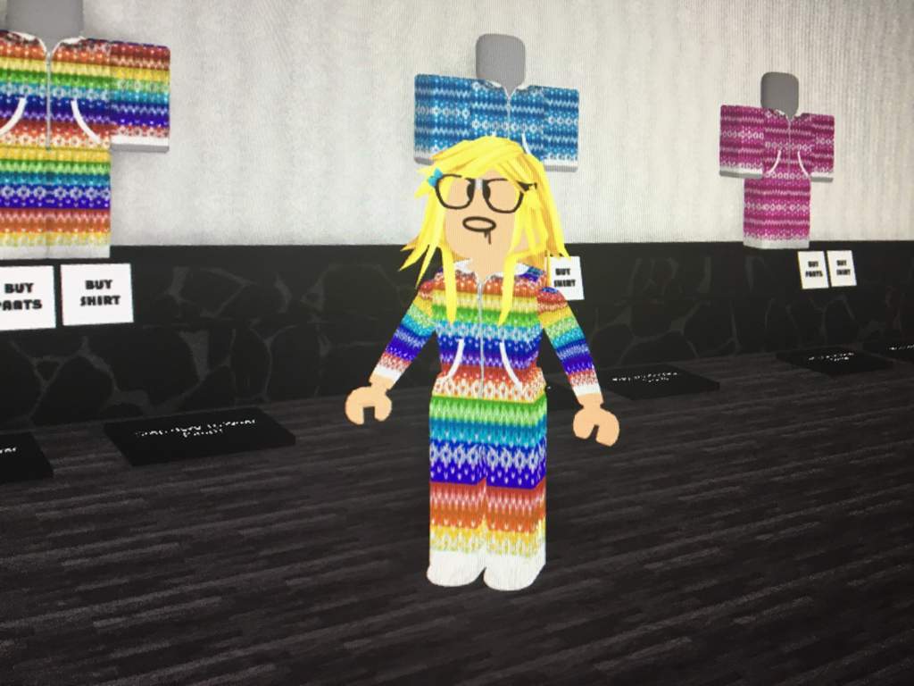 Judging Roblox Clothing 2 Roblox Amino - 16 staggering roblox clothes what oders wear