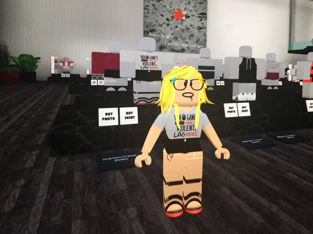Judging Roblox Clothing 2 Roblox Amino - 16 staggering roblox clothes what oders wear