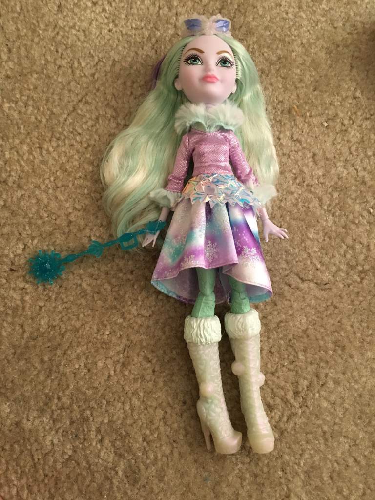 ever after high epic winter crystal winter doll