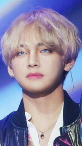 Kim Taehyung and his blue eyes 💙💙💙 | ARMY's Amino