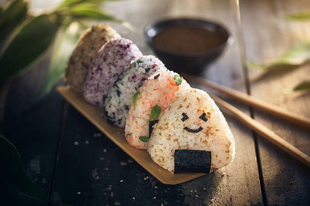 Gotovim Onigiri Vselennaya Hiro Mashimy Amino