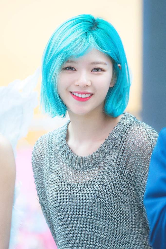 Jeongyeon with blue hair.