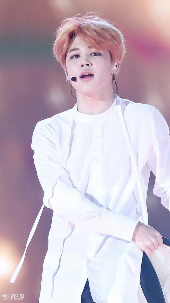 Jimin in white shirt 😏 | Park Jimin Amino