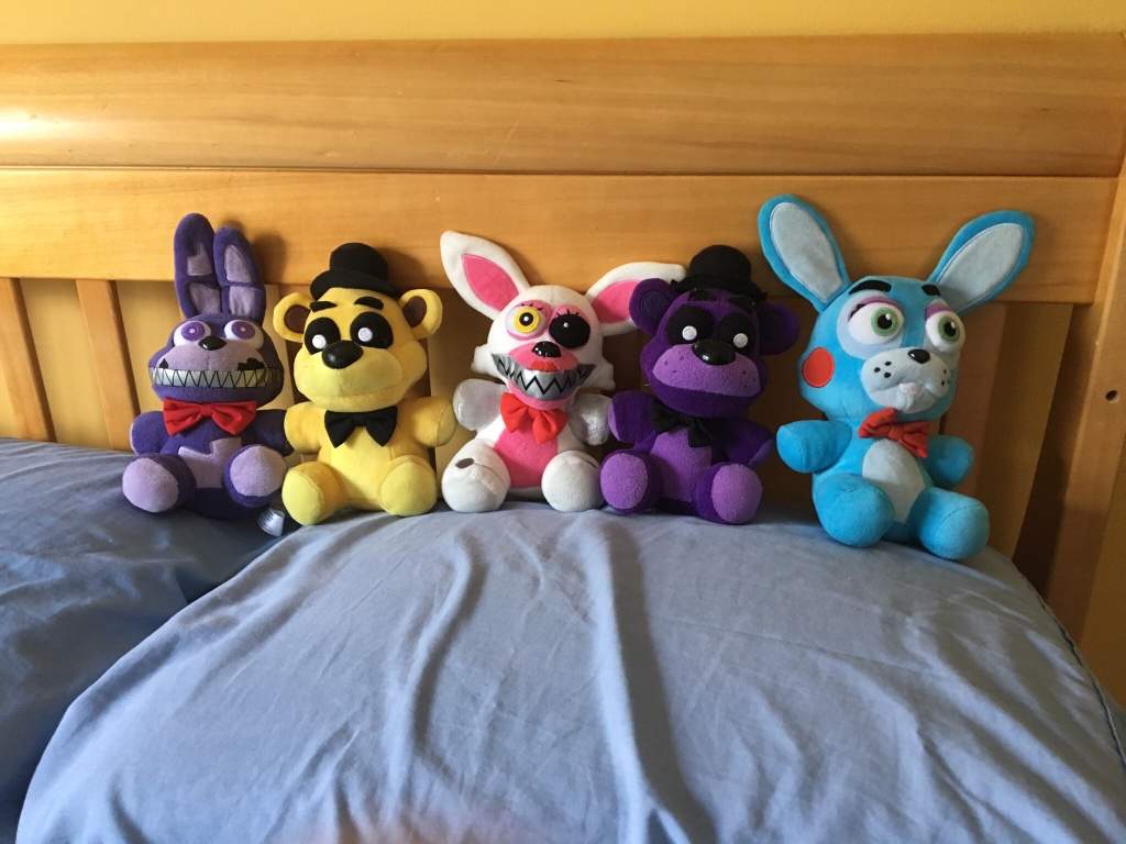 fnaf exclusive plushies