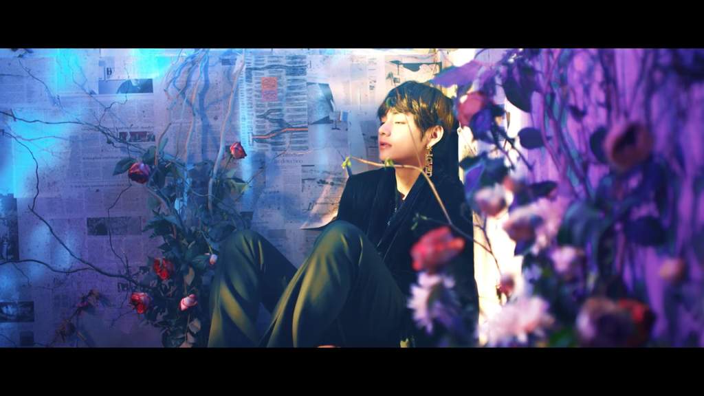 What is the flower TAEHYUNG holding? | ARMY's Amino