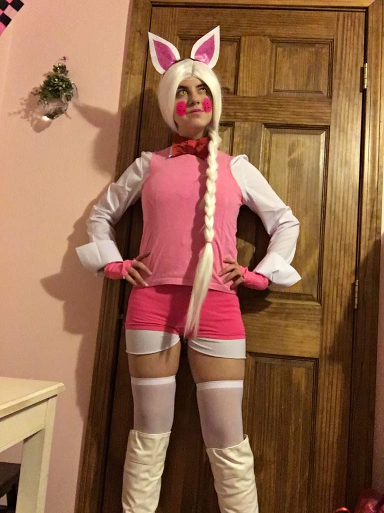 Funtime Foxy cosplay.