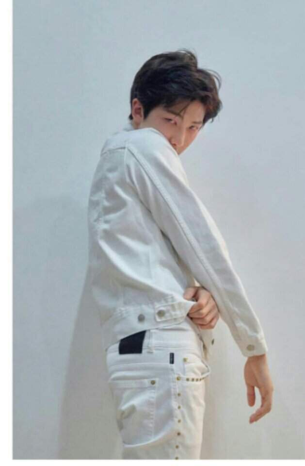 Did you guys see the new Calvin Klein Models? | ARMY's Amino