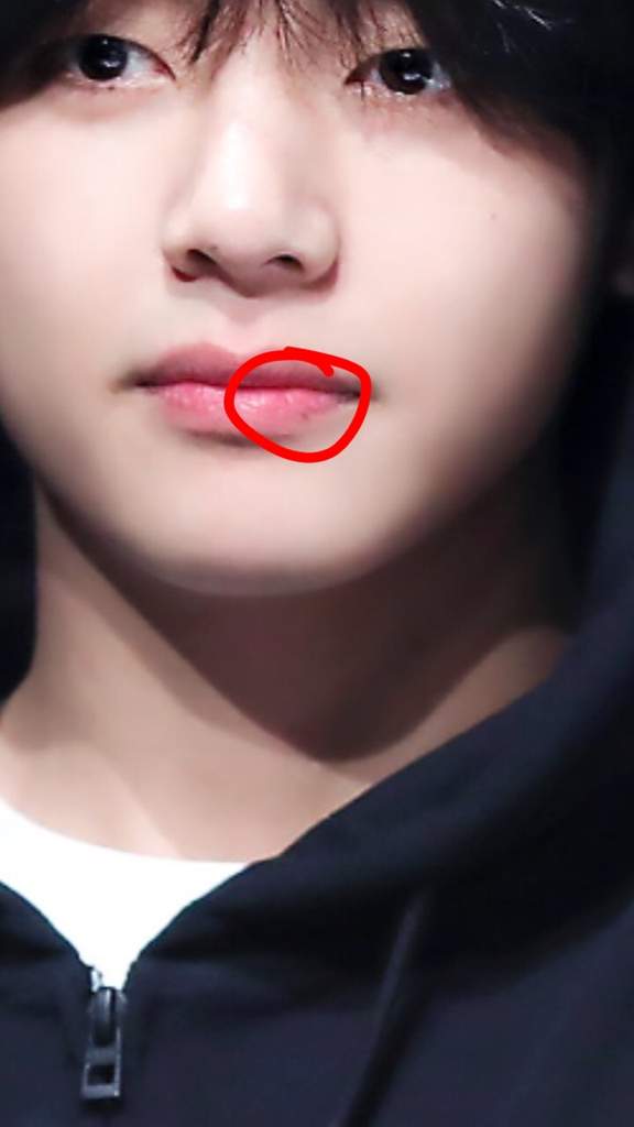 Taehyung’s unknown piercing😱 | ARMY's Amino